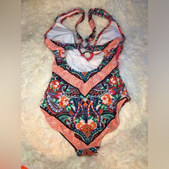 VENUS Women's One Piece Swimsuit - Multicolor Pattern - Picture 11 of 16